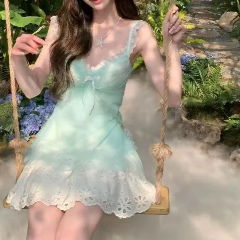 

Комплект для похудения с мятным дизайном и морской солью, комплект из двух предметов с бантом, кружевное платье-комбинация, милая короткая юбка и накидка.