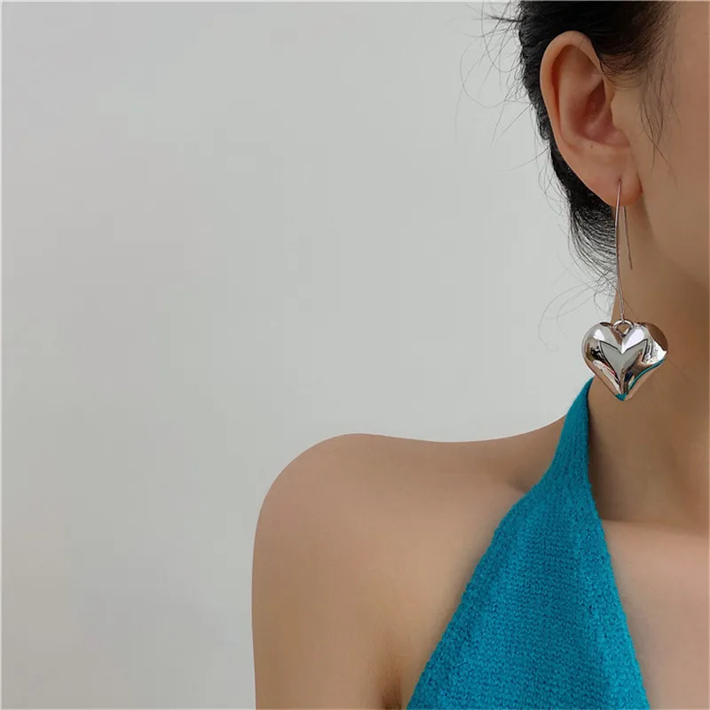 Metal Heart-shaped Pendant Earrings  European And American Style Personality Fashion Long Earrings Ms Girl Travel Accessories