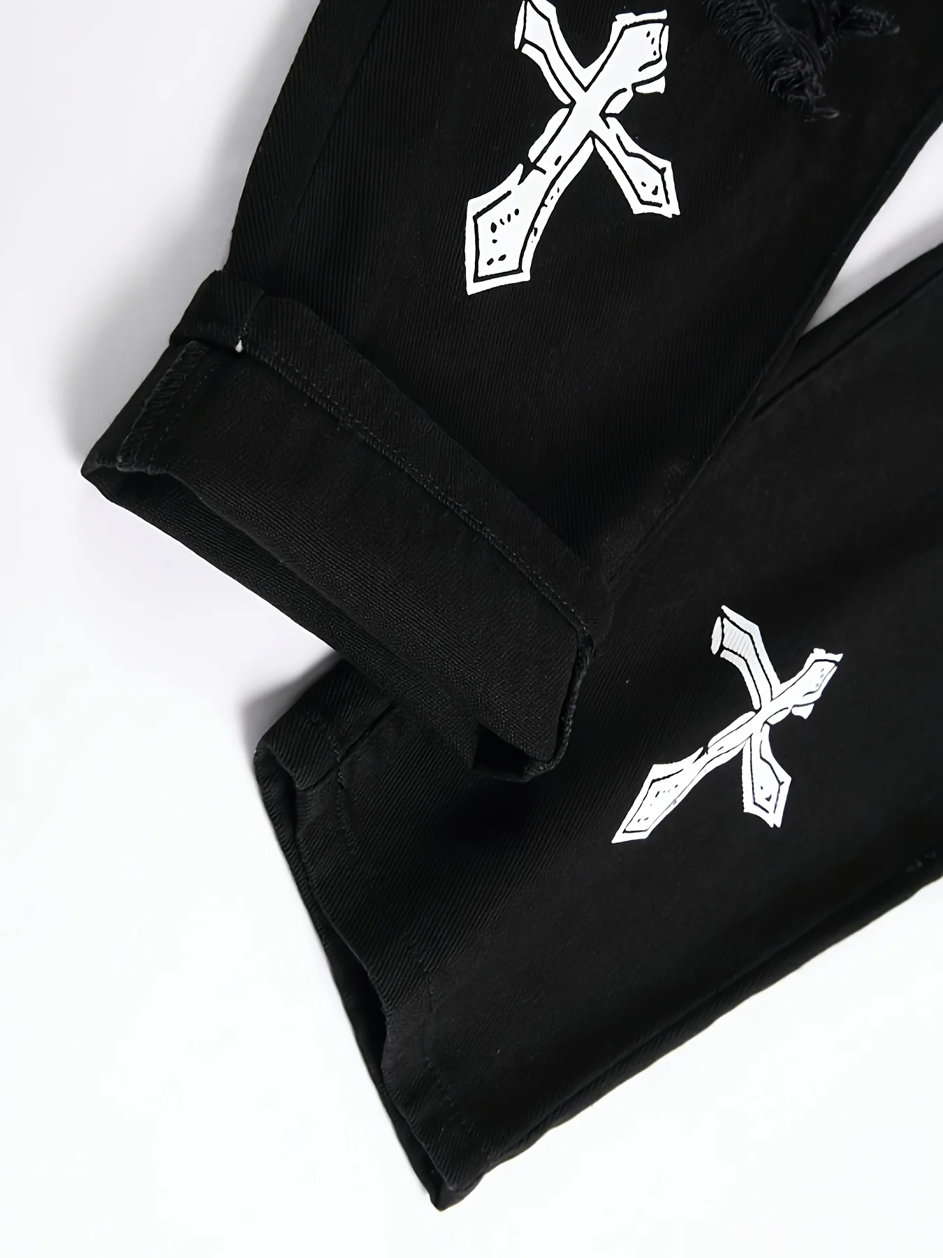 جينز ضيق بطباعة متقاطعة من High Street باللون الأسود للشباب للرجال