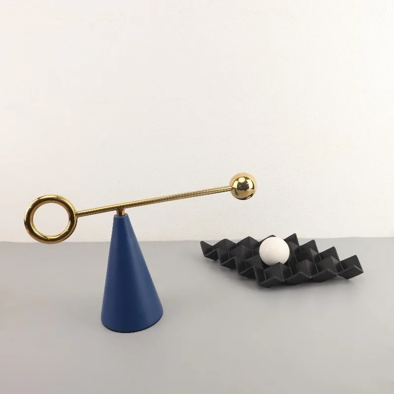 Sculpture cinétique en forme d'anneau en or bleu, décoration de bureau et de maison captivante, cadeau zen moderne et objet de conversation