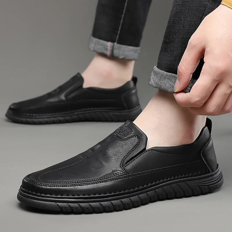 Leather men shoes slip on Vintage Mens Loafers Soft Men\'s Shoes outdoor Moccasins Boat Shoes Upscale Moccasins Driving Shoes men