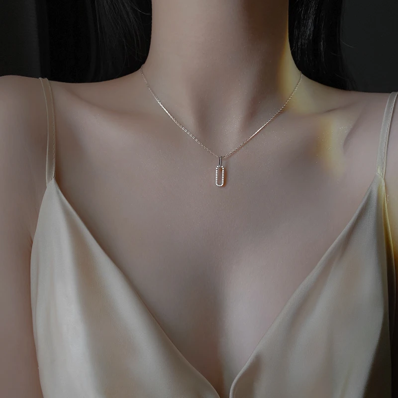 S925 Sterling Silver Geometric Necklace New Simple Hollow Pendant Flashing Diamond Clavicle Chain Woman Jewelry Accessories Gift