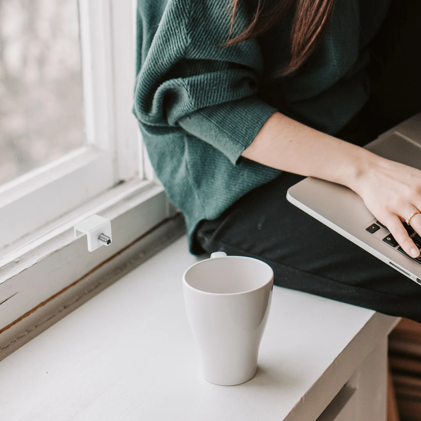 

6Pcs Sturdy Sliding Window Locks Prevent Falling Improve Air Circulation Safety Protection Window Protective Lock