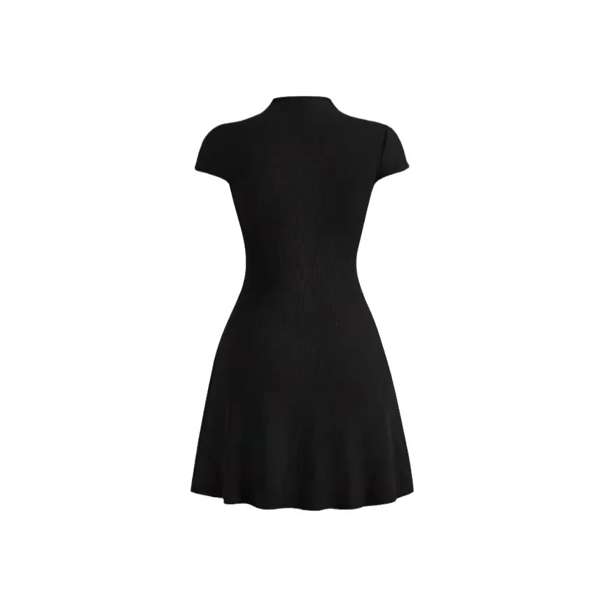 Europäischer und amerikanischer Modetrend, schmale Passform, sexy Kleid, Rundhalsausschnitt, kurzärmeliger Pullover, kleiner gestreifter kurzer Rock für Damen