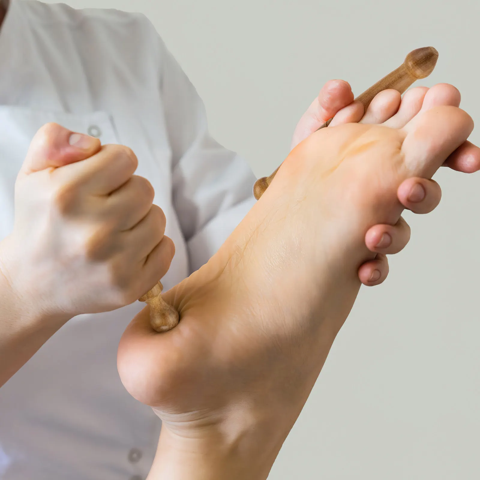 3Pcs Wooden Reflexology Sticks Natural Hardwood Acupressure Pen Full Body Foot Hand Head Massage Tool Relaxation Set