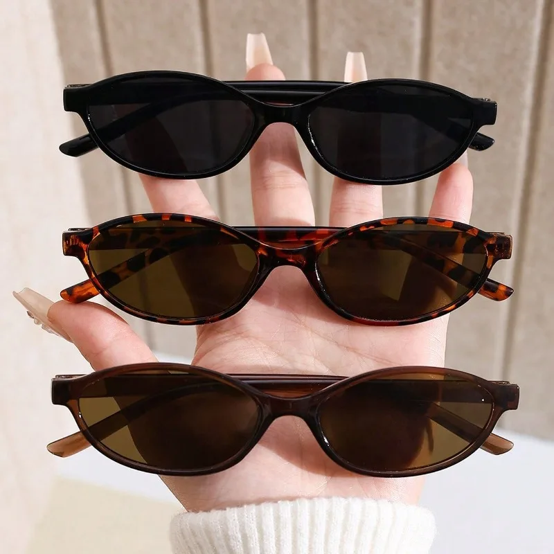 Lunettes de soleil ovales rétro européennes et américaines à petite monture pour femmes, lunettes tendance personnalisées, 3 pièces