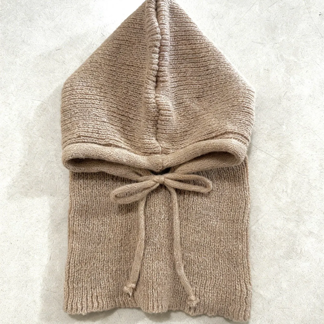 Red Hooded Sweatshirt, Scarf One-piece Hat, Autumn and Winter Warm Neck Protection, Versatile Men's and Women's Hats