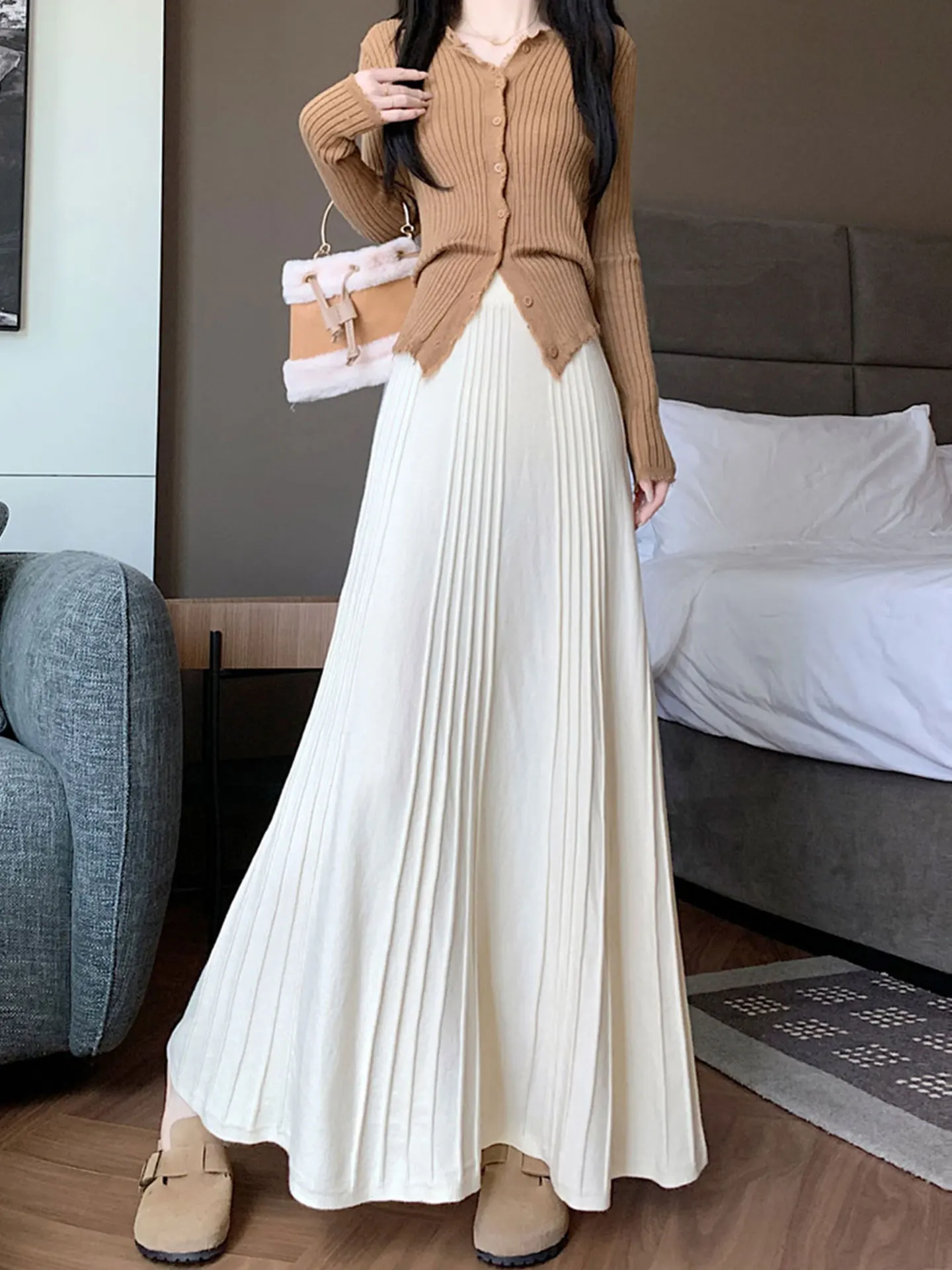 

Knitted Pleated A-Line Skirt Women plus Size Autumn Winter Thiened Slimming Hip Covering High-End Feeling Personali ...