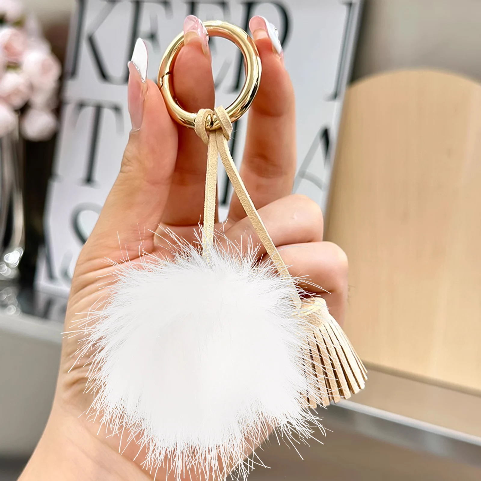 

6Pcs White Faux Fox Pom Pom Ball Soft Lightweight Pendant Bag Charm Hat Keychain Accessories Pompom Ball Bag Charms for Handbags