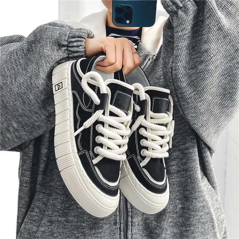 Vulcanized Shoes Ventilated Outer Layer, Cozy Wearing Feel Basic All-Match Casual Street Shoes Sleek Minimal Men Casual shoes