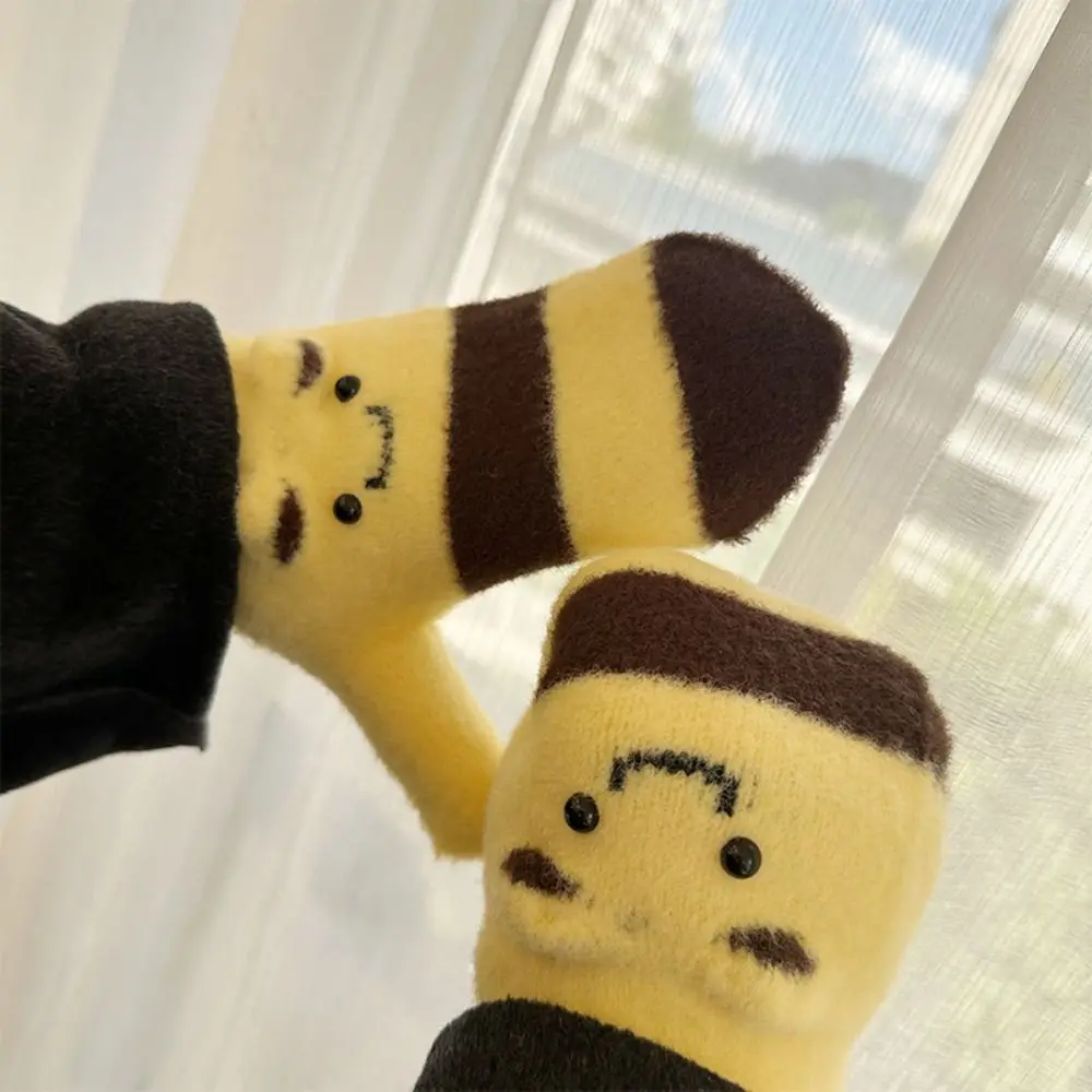 قفازات كبيرة على شكل نحلة أوزة وديناصور مع قفازات نسائية من الصوف السميك للحماية من البرد للتدفئة #2