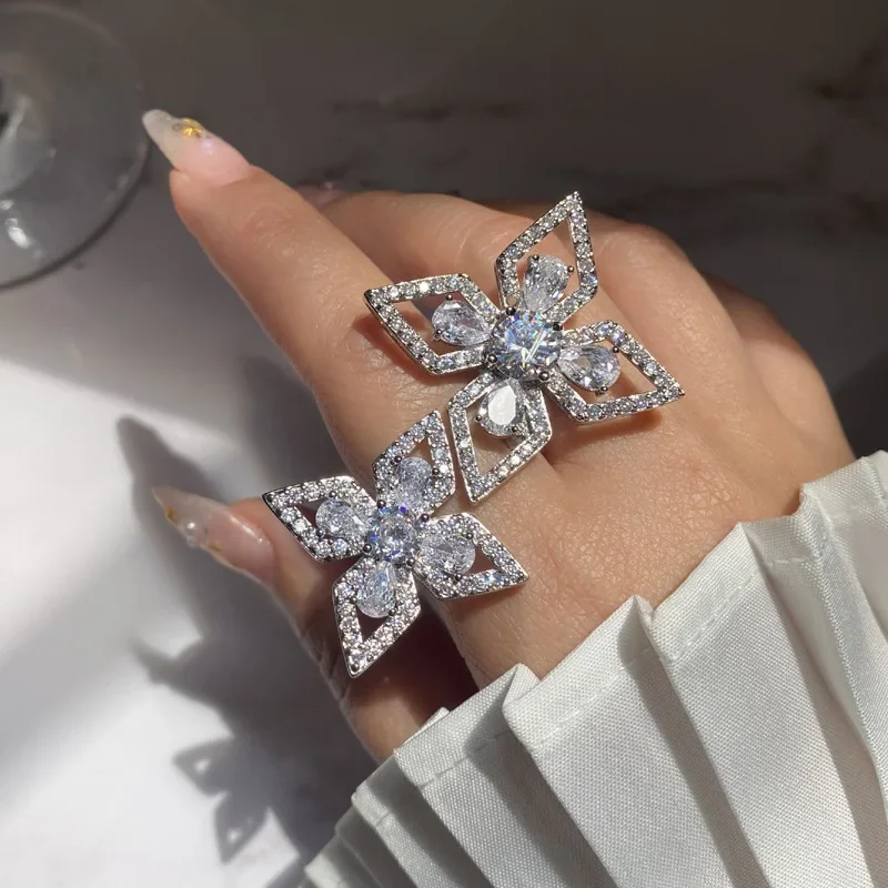 MDLFES Moiss1nite style Brilliant 5A Zirconium Niche خاتم مبالغ فيه للنساء مصمم مطلي بالذهب عيار 18 قيراط