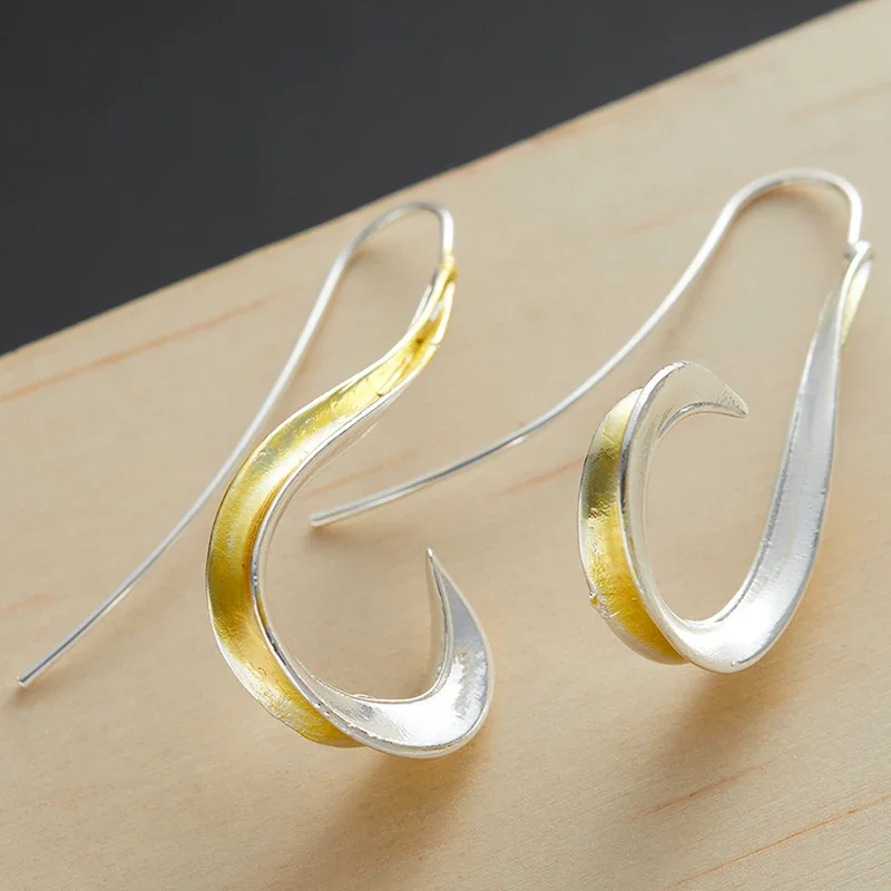 Fashion Irregular Metal Twisted Long Drop Earrings for Women Trending Geometric Gold Color Waves Earrings Jewelry
