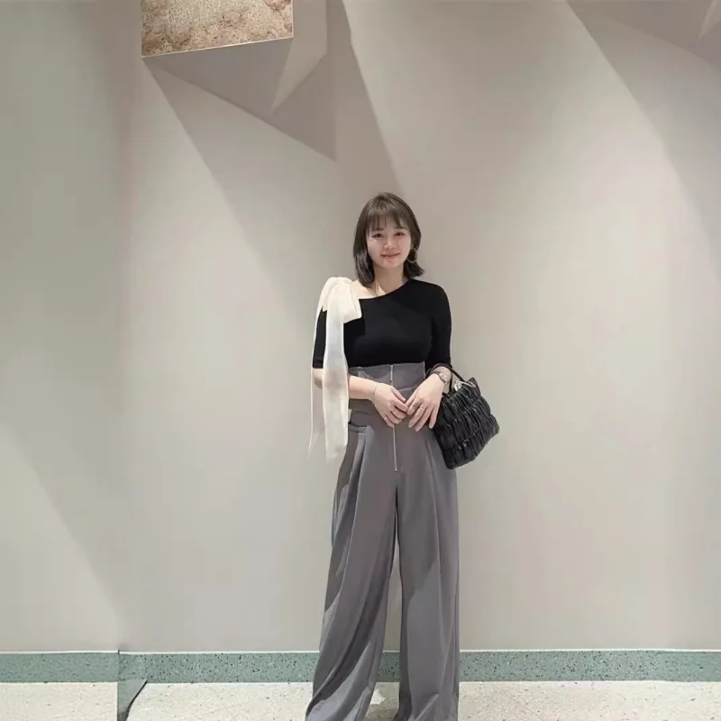 Camisola de malha doce e elegante estilo japonês, arco de ombro, design versátil, design fino, 2024