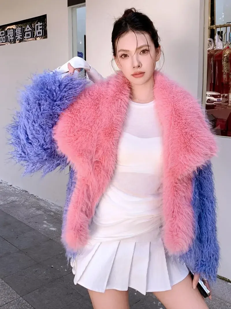 2025 Winter New Unique Design Blue Pink Contrasting Color Faux Fur Coat Women's Imitation Beach Sheep Woolen Short Jacket Ladies