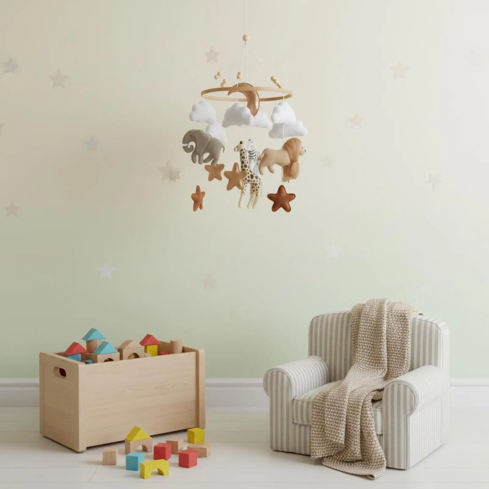 wildlife-mobile-soothing-nursery-mobile-wooden-bed-bell-hanging-decor-handmade-baby-decor-natural-materials-for-babies-bedside