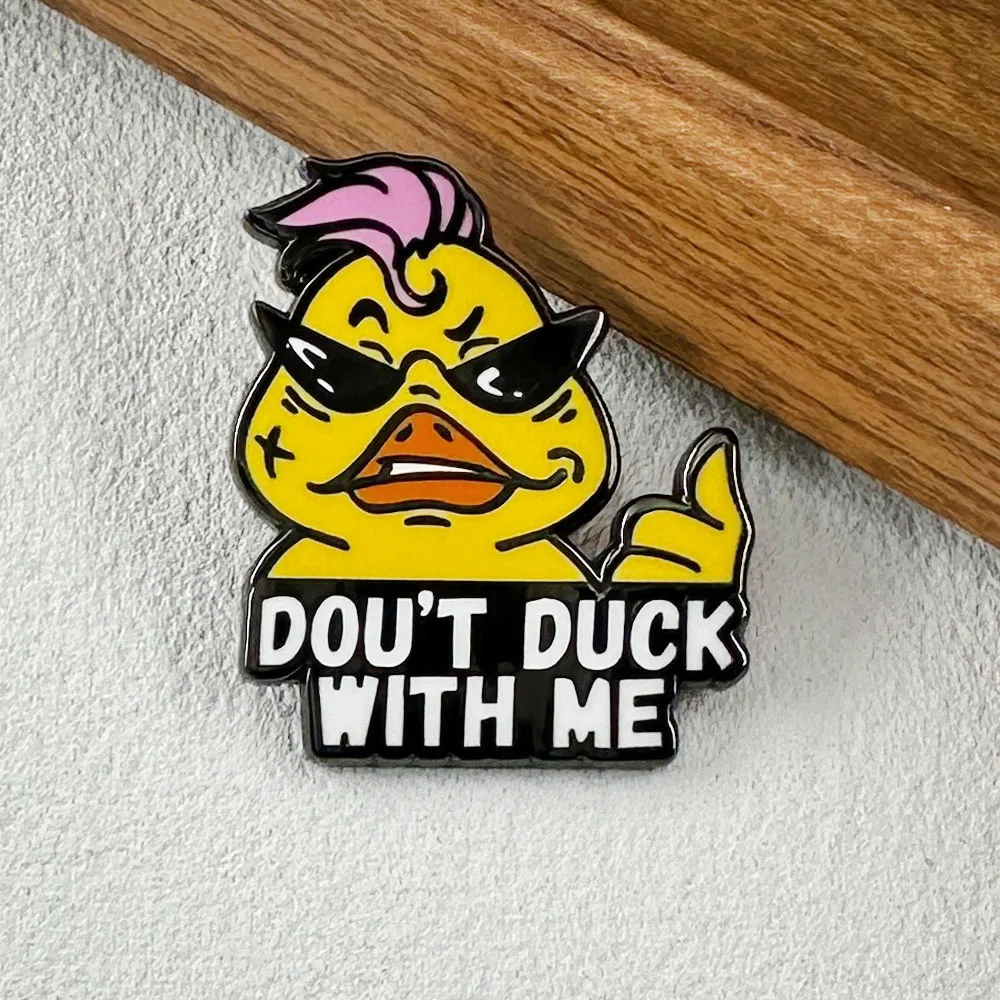 Cool Angry Duck Don’T Duck With Me Brooch Funny Sunglasses Duck Pin Humorous Quote Accessories Fashion Jewelry Gift