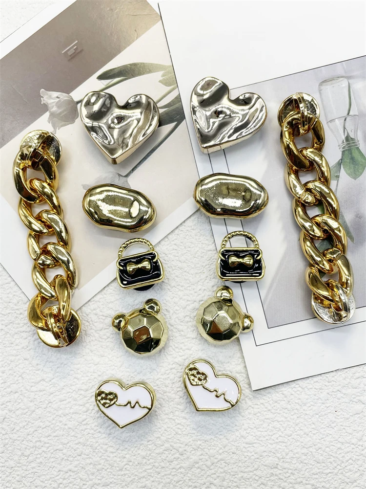 1PC Gold Bear ABS Shoe Charms Punk Shoe Chains Diy Decorations Funny Buckle Accessories Women Clog Garden Shoes Decor For Party