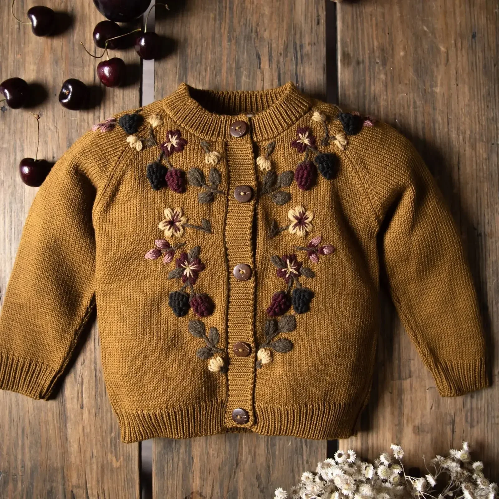 2023 New Kids Sweaters Knitted Cardigan Outwear Winter/Autumn Mushroom Toddler Sweaters Coat Retro Brand Baby Child Outwear