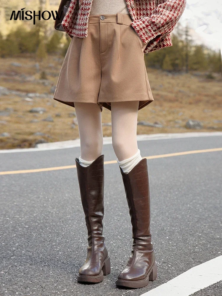 MISHOW Women's Woolen Short 2023 Autumn Winter High Waist Casual Fashion Office Lady Solid Straight Short with Pocket MXC53K0483