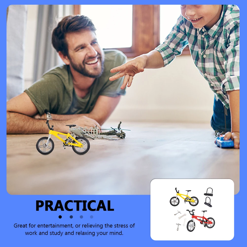 จักรยานจำลองแบบพกพา 2 ชุด ทำจากอลูมิเนียมอัลลอยด์ สำหรับเล่นบนโต๊ะ ช่วยคลายเครียด น้ำหนักเบา