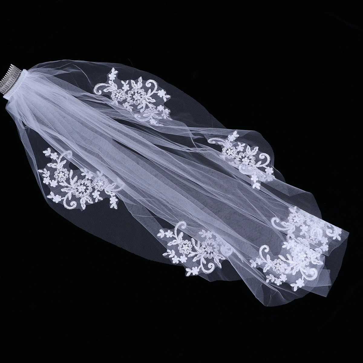 

Beaded Short Wedding Veil For Bride Veil For Bride White Lace Appliques Elegant Bridal Veils Hang Steam Ready