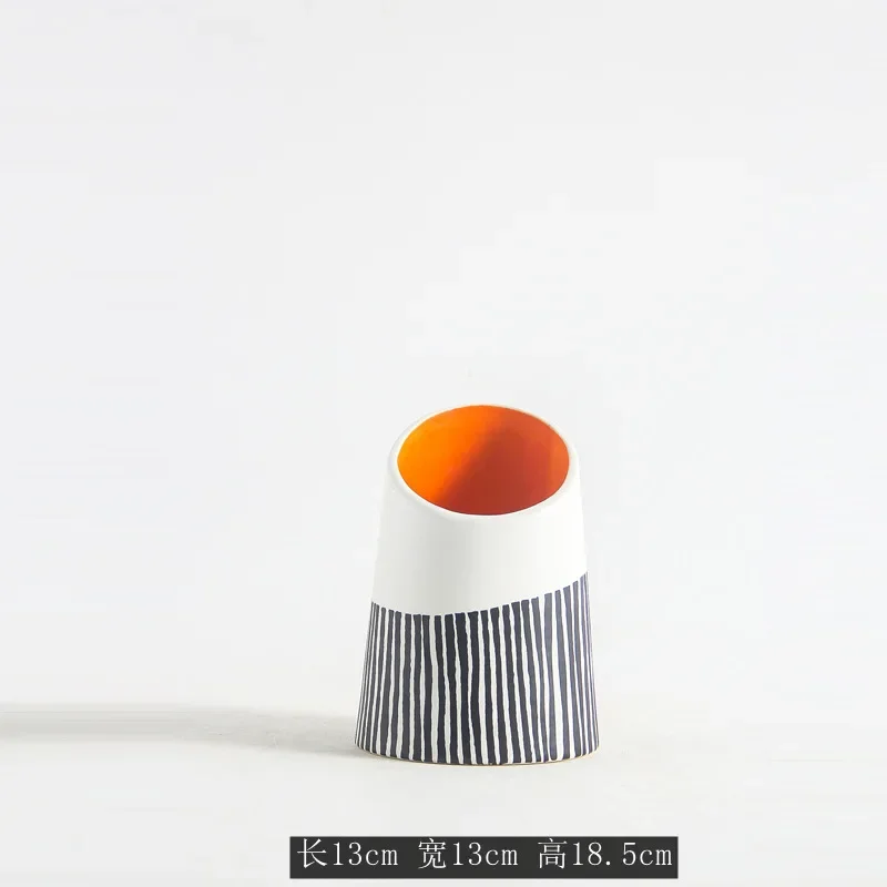 Ornement de vase d'art en céramique