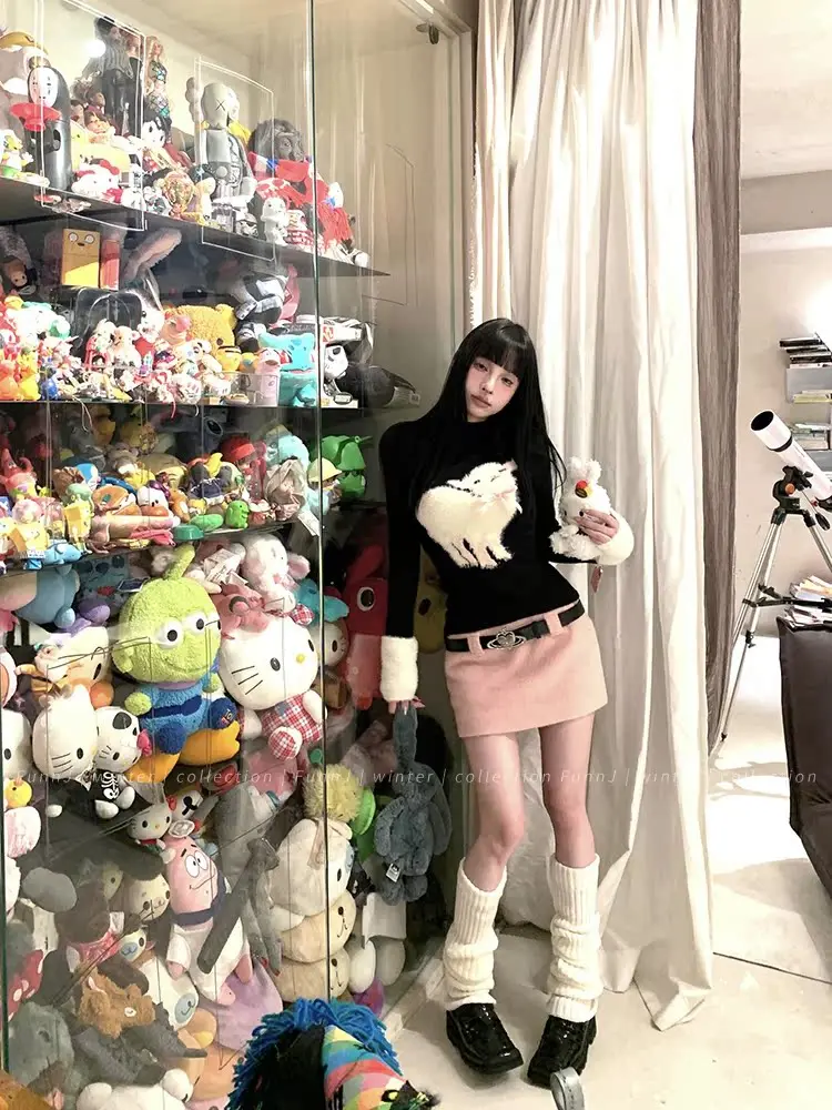 ชุดเซ็ต 2 ชิ้น สไตล์วินเทจฤดูใบไม้ร่วง สำหรับผู้หญิง ดีไซน์เย็บต่อผ้า สวยหรู สไตล์ Y2K ชุดกระโปรงถักนิตติ้ง แฟชั่นเกาหลี ดีไซน์ลำลอง พร้อมเข็มขัด ปี 2025