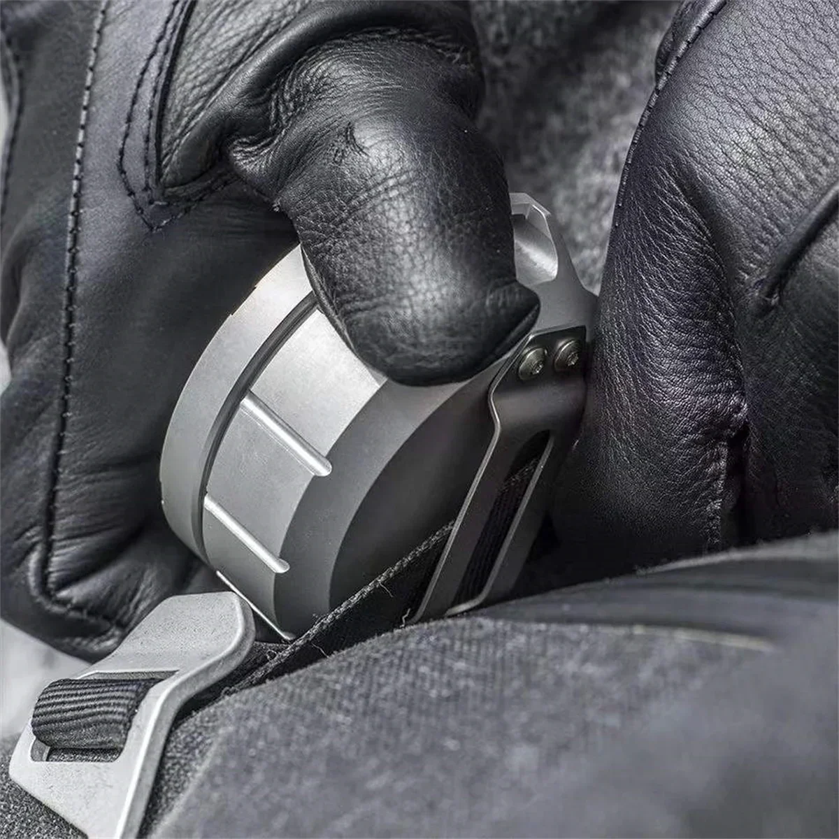 1PC Creative Metal EDC Gadget Box Aluminum alloy Outdoor U-disk Key Coin Change Storage Portable Mini  Fan Equipment