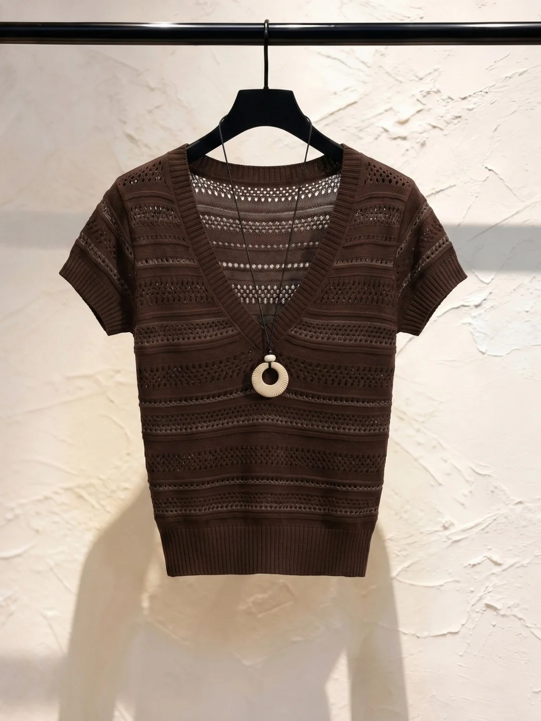 

Retro Versatile Hollow out Design Fashionable V-Neck Knitwear Short Sleeve Top Women's Summer Lazy Style Slimming Effect