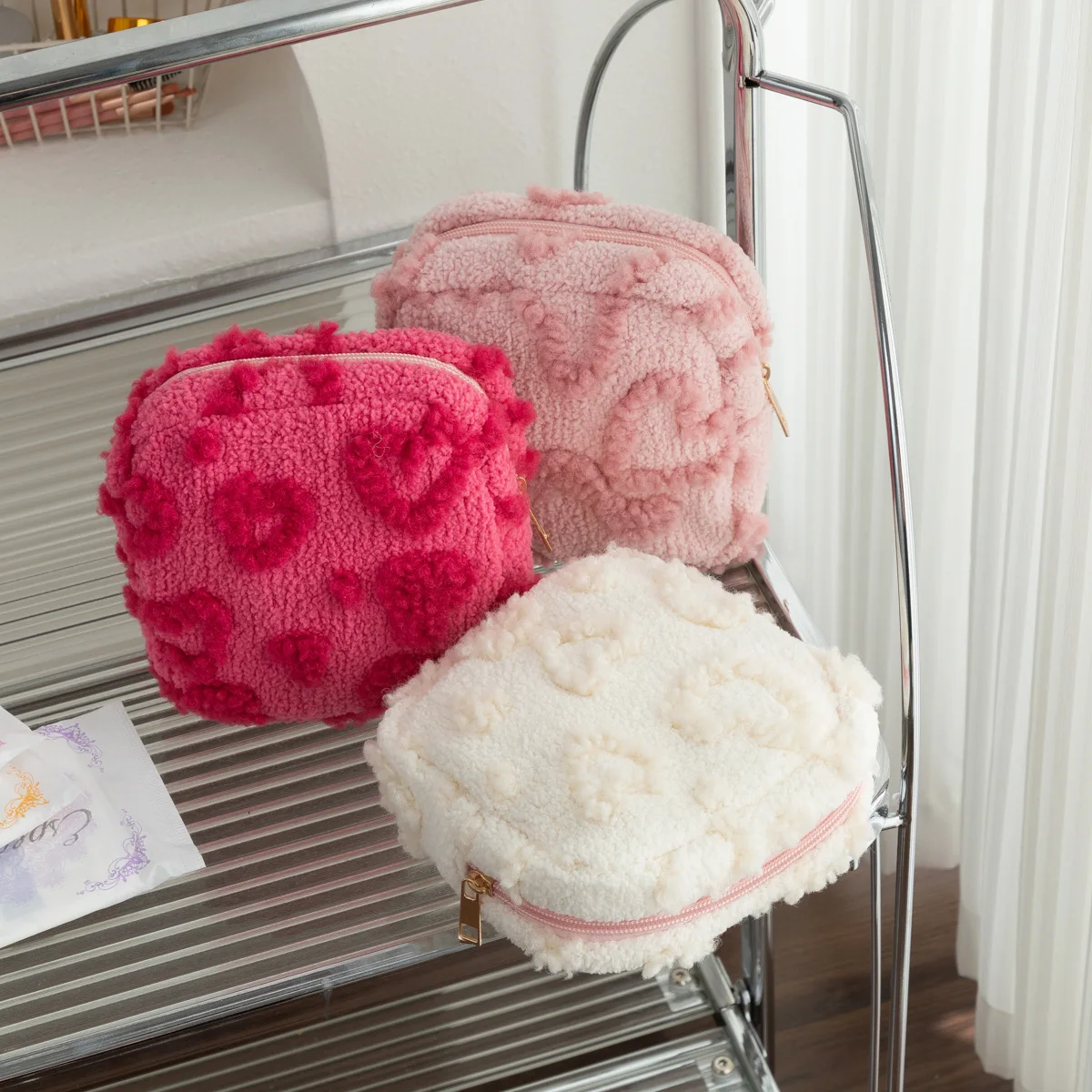 

Женская пушистая сумка для хранения губной помады, ручная сумка для мытья, кошелек для смены Касметика Для Женщин