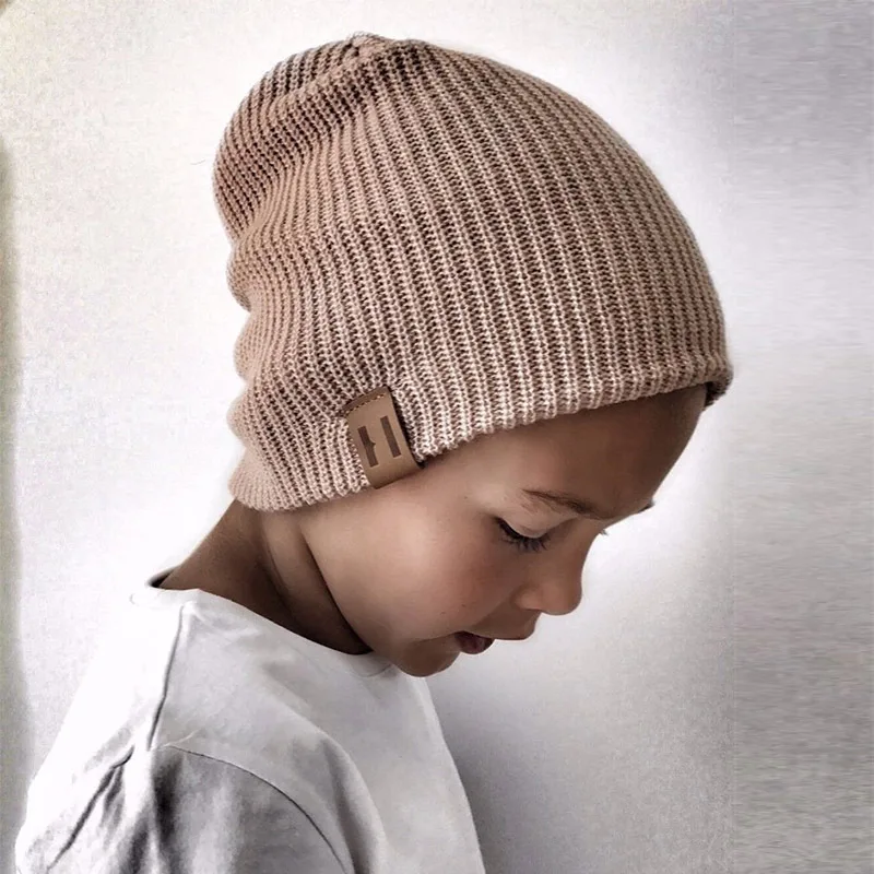 Chapéu de malha de bebê com etiqueta de couro gorro quente para crianças e adultos, boné recém-nascido para meninos e meninas, outono e inverno