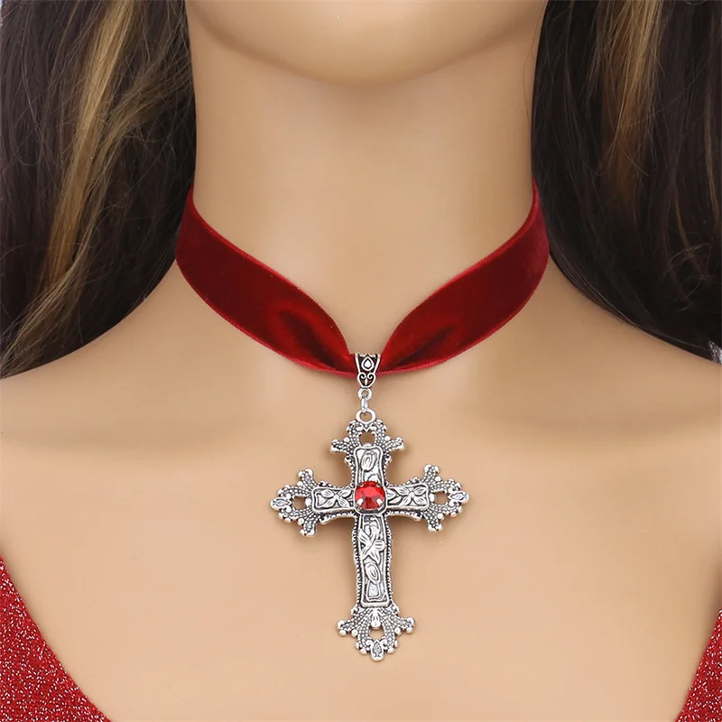 

Gothic Red And Black Gemstone Cross Velvet Collarbone Necklace For Women Trendy Vintage Carving Necklace Atmosphere Jewelry Gift