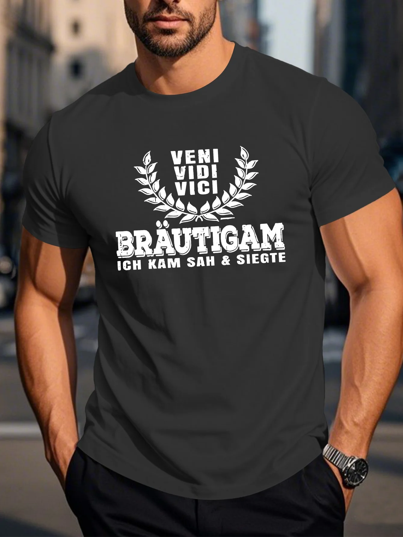 

Men's Casual Summer T-Shirt - Fun German Quote "Veni Vidi Brautigam" with Orange Leaf Design, Beige Short Sleeve, Lig=