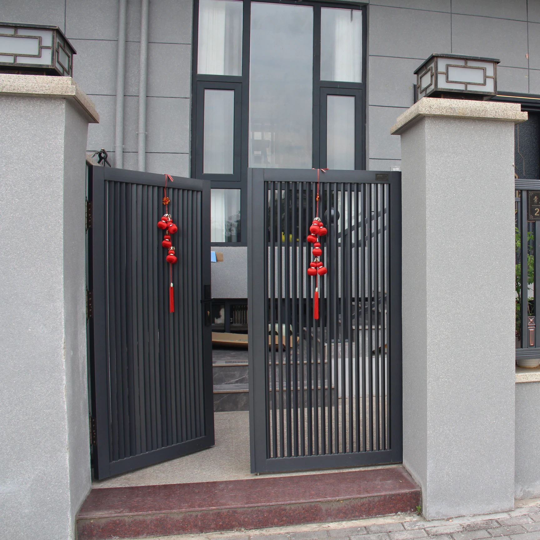 

Modern Aluminum Alloy Villa Courtyard Gate Outdoor Anti-rust Chinese Style Electric Swing Wall Entrance Gatepromote sales