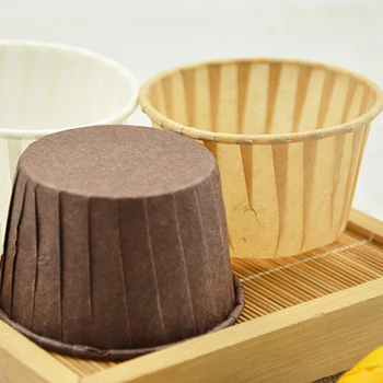 紙カップケーキラッパー、ベーキングカップケース、マフィンボックス、DIYケーキツール、キッチンベーキング用品、パックあたり50個