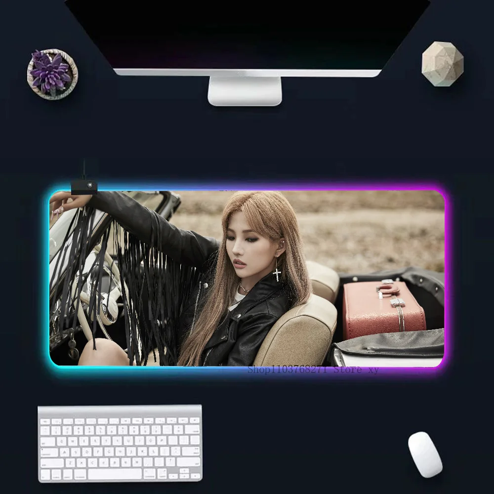 Famous Kpop Group (G)I-DLE Jeon Soyeon Mousepad XXL RGB Gaming Mouse Pads HD Black Gamer Accessories Large LED