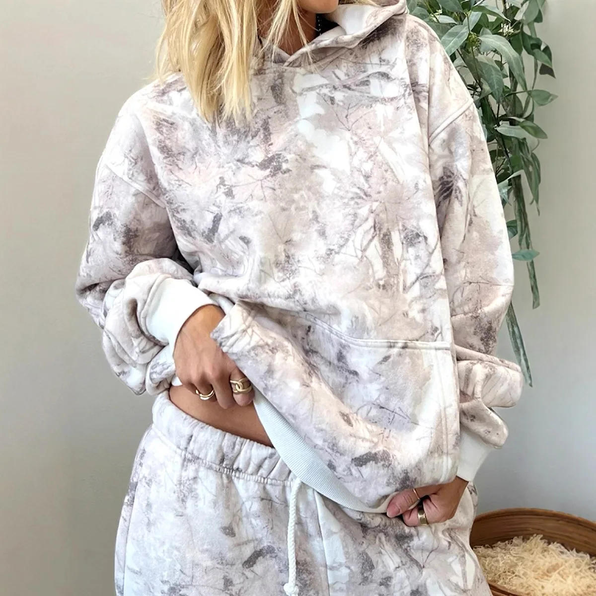 

Pant Set Women Two Piece Sets Hooded Full Sleeve Print Tops Casual Loose Long Pants Lace Up Elastic Waist Y2k Streetwear 2026