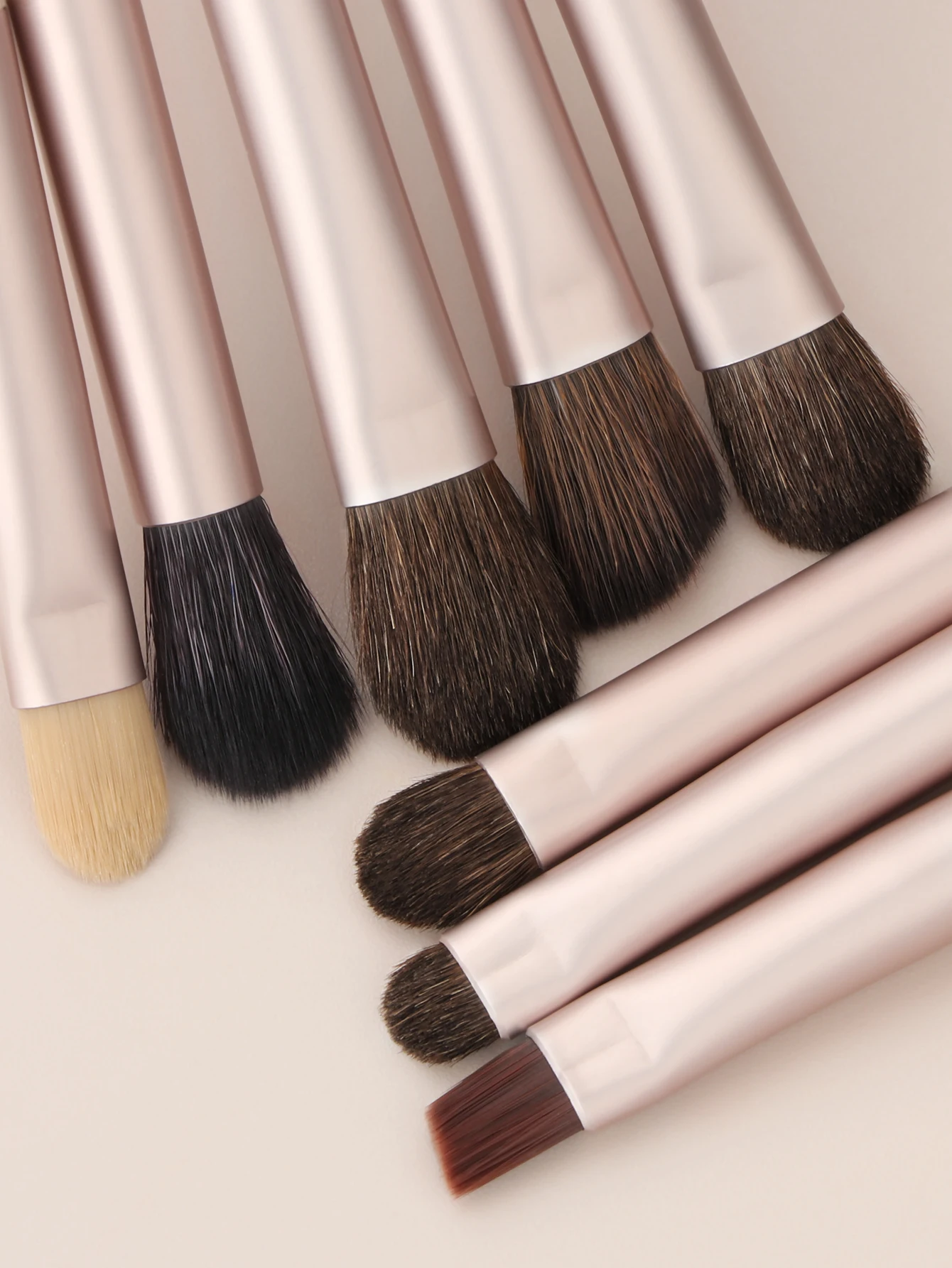 Conjunto de pincéis de maquiagem com 12 peças, este conjunto inclui 12 pincéis diferentes, pincel de fundição, corretivo, cabo longo, pincel kabuki alto