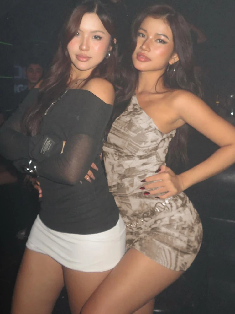 فستان صيفي قصير من Sisterlinda للإصدار للصغار في الشارع K24D61972 فستان بناتي مطبوع نحيف قابل للطي بكتف واحد بدون ظهر