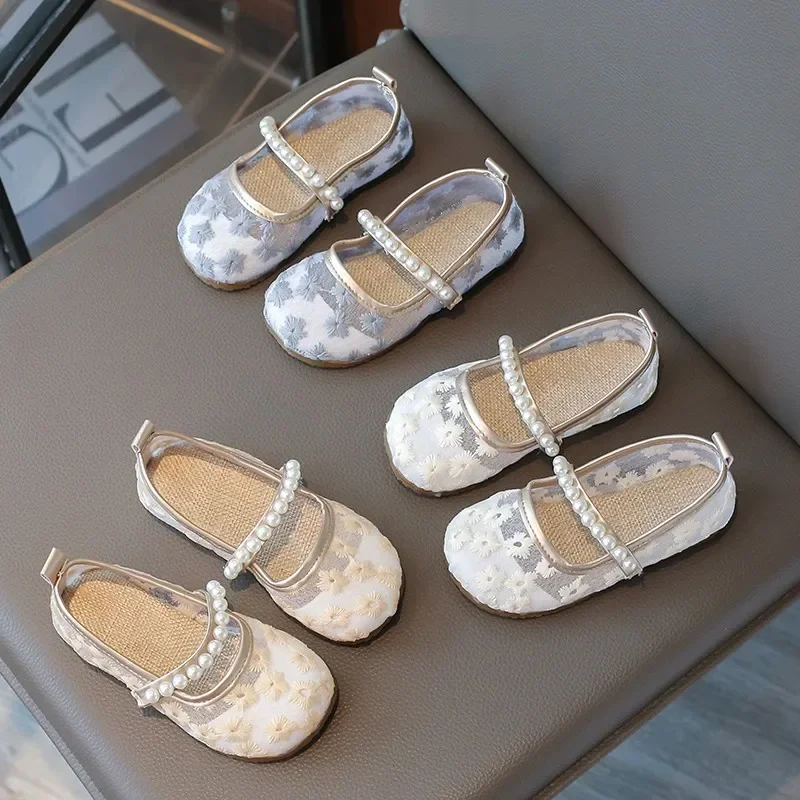 Meisjes Flats Dansschoenen Mesh Ademende Kinderschoenen Met Bloemenkralen 2024 Zomer Nieuwe Meisjes Prinsessenschoenen Zachte Zool