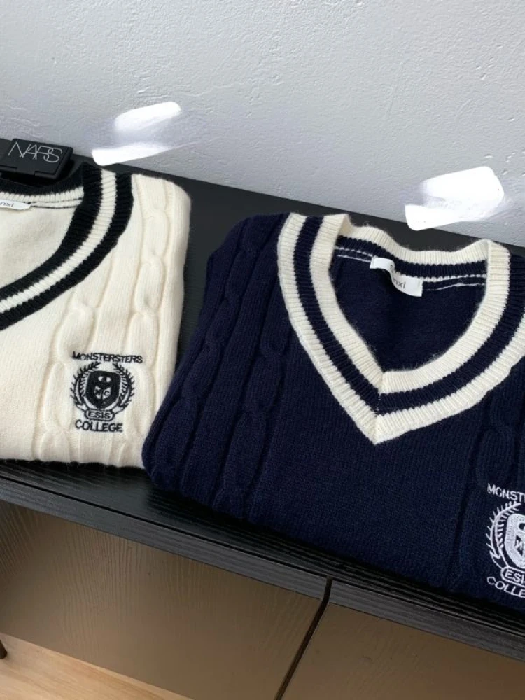 HOUZHOU-suéter de estilo Preppy para mujer, chaleco con cuello en V, Jersey de punto de gran tamaño, sin mangas, moda coreana, informal, Otoño e