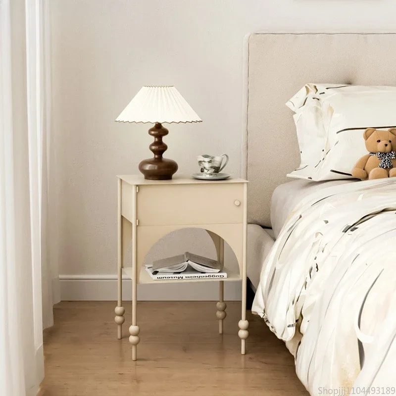 

Minimalist Modern Bedside Table - Iron Bedside Cabinet for Bedroom Compact Storage Unit Nightstands for Bedroom Furniture