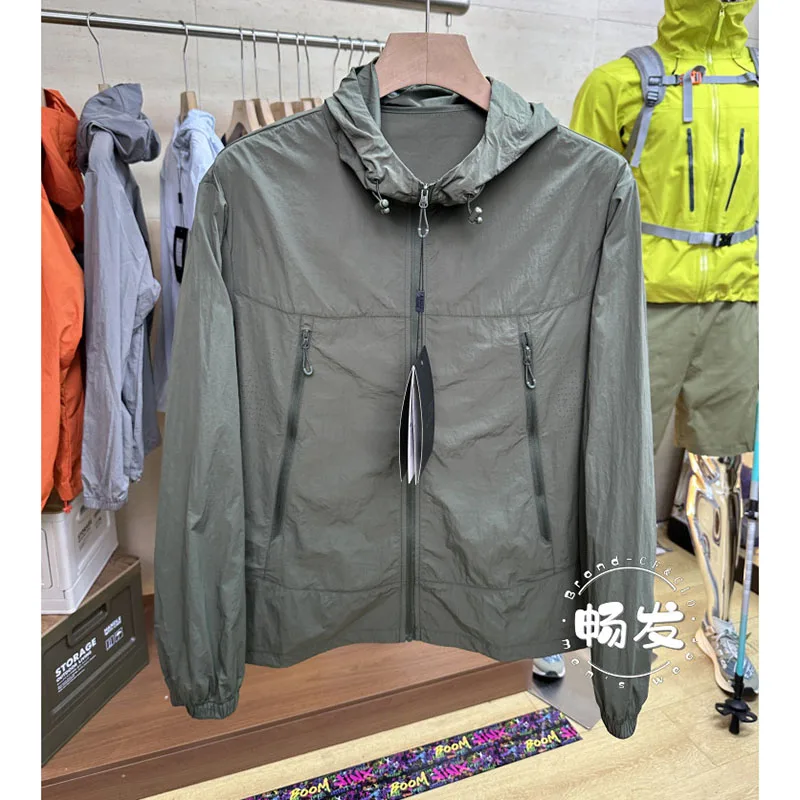 2026 Spring Women's Lightweight Sun Protective Hooded Jacket Casual Windbreaker for Outdoor Commute Sustainable Lifestyle