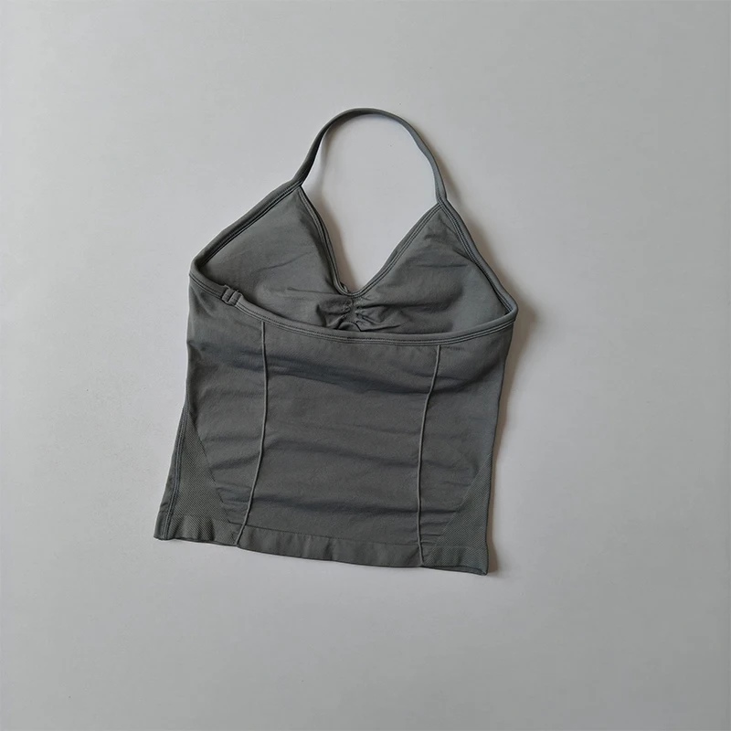 Lange, trägerlose, nahtlose Yoga-Tanktops mit gerafftem Rücken, ärmellose Fitness-Shirts mit integriertem BH, Sportbekleidung. – Detail 12