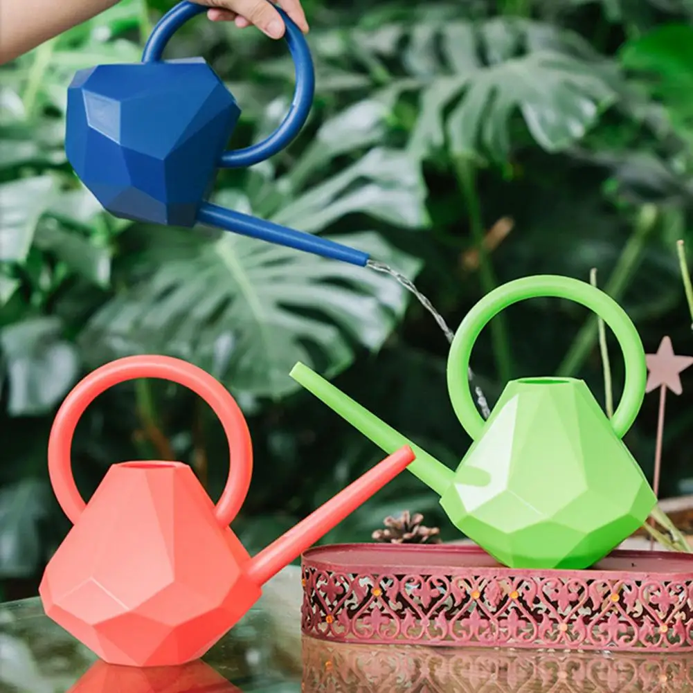 1.5L Diamond Shape Watering Can Long Spout Water Pot Thicken Plastic Watering Bottle Plant Sprayer for Garden Supplies