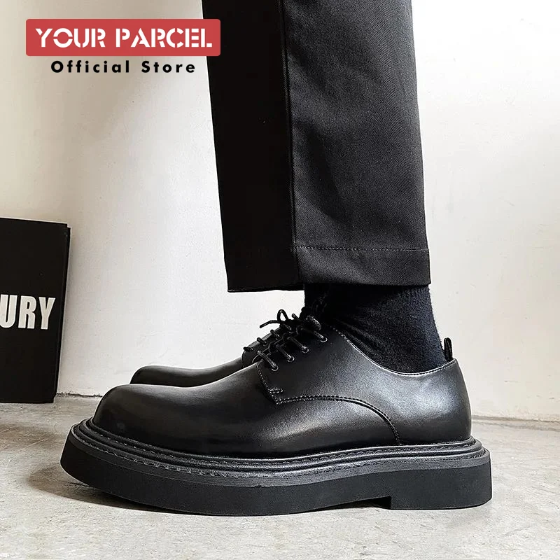 Leather shoes for men with thick soles and low top lace up. The origin of Japanese casual Korean version plain black soft