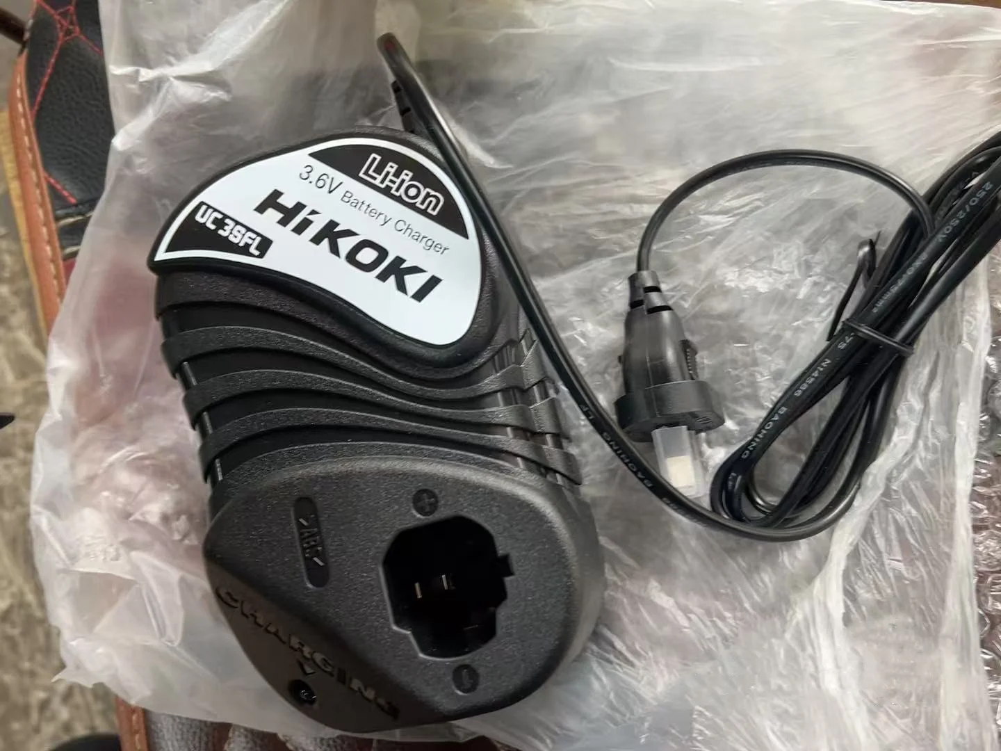 ac220v-240v-36v-30a-lithium-ion-battery-charger-for-hitachi-uc3sfl-ebm315-db3dl-power-tool-accessories