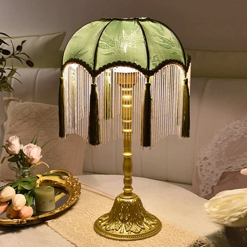 Vintage Tassel Table Lamps for Bedroom Living Room Home Decor Green Fabric Desk Lamp Bedside Study Night Stand Light Fixtures