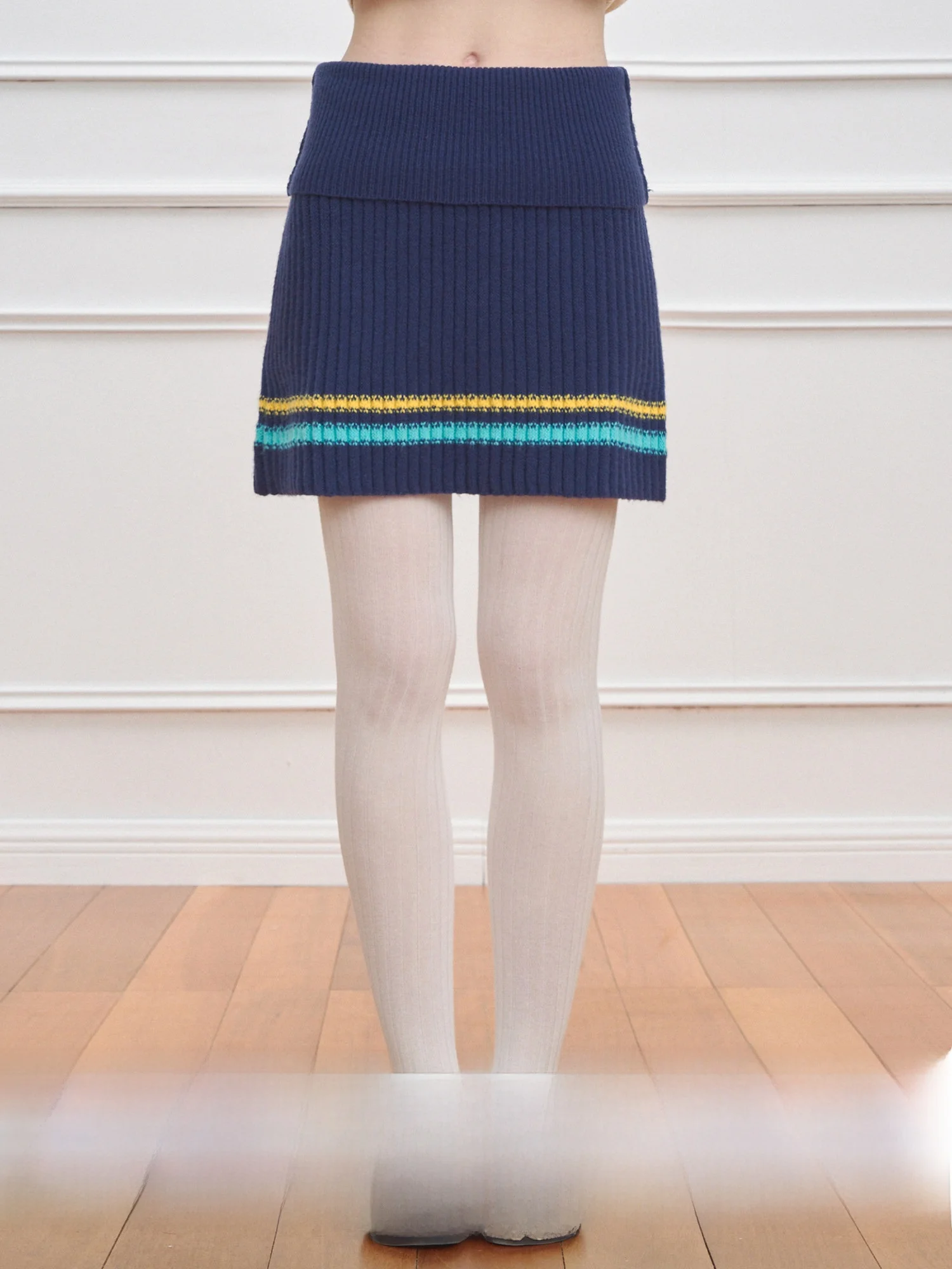 

Оригинальная вязаная юбка NECY в цветную полоску, А-силуэт, повседневный дизайн со средней талией для женщин, осень-зима